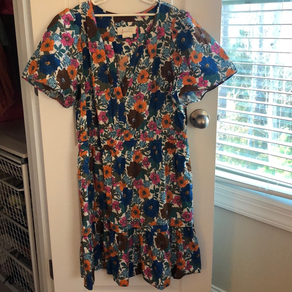 Anthropologie floral short puff sleeve, v neck, tiered dress, size XL